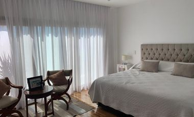 Importante casa en Nuevo Quilmes lote central, excelente calidad constructiva