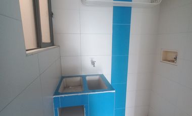 apartamento en arriendo en c.r villa salome piso 5 sin ascensor. Cod A14121