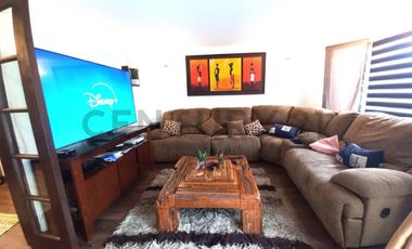 CASA EN VENTA REMODELADA, 4D, QUILICURA