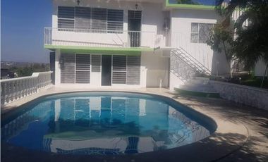 CASA EN VENTA CON VISTA AL LAGO 