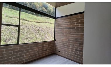 Venta de casa campestre independiente en El Retiro