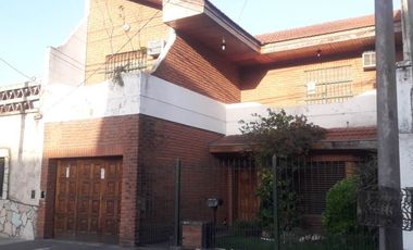 Casa en venta en Lanus Oeste