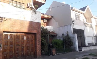 Casa en venta en Lanus Oeste