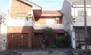 Casa en venta en Lanus Oeste