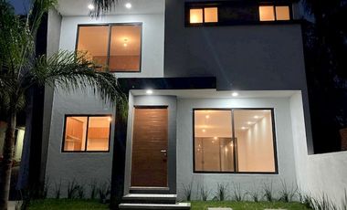 Casa Minimalista en Lomas de la Selva Cuernavaca Morelos.