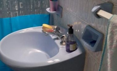 Excelente Propiedad en esquina, amplia y luminosa, muy cuidada..