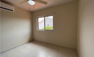 Venta de casa en Versalles / Costa Sur, Ph Quintas de Versalles