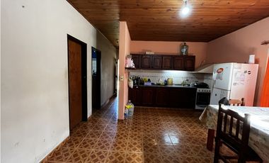 Vendo Casa Tres Dormitorios en Caseros, Entre Ríos.
