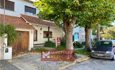 PH  3 AMBIENTES en Chauvin con cochera y patio