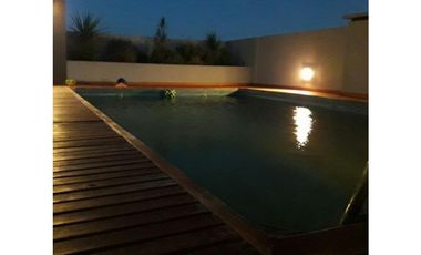 IMPECABLE DEPARTAMENTO EN VENTA EN ITUZAINGO CENTRO NORTE CON COCHERA
