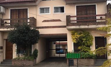 Duplex en venta en Quilmes Oeste