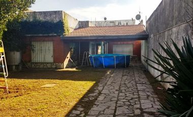 Chalet 4 ambientes. Barrio San Nicolas.