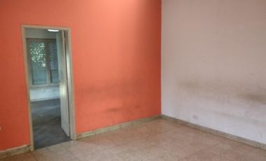 Chalet 4 ambientes. Barrio San Nicolas.