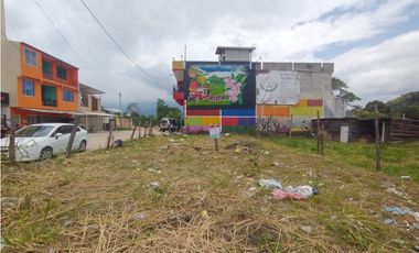 Lote comercial de 210 M2 en 400 mill en La Gran Via- Tena Cund.