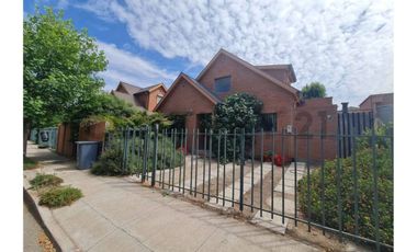 VENTA ACOGEDORA CASA LAS BRISAS NORTE - CHICUREO