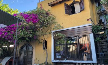 Casa de 5 ambientes con jardin, terraza y garage - Florencio Varela