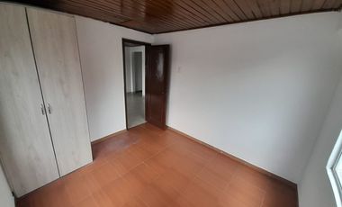 apartamento en arriendo en prado veraniego norte. Cod A118120