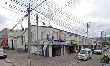 apartamento en arriendo en prado veraniego norte. Cod A118120