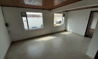 apartamento en arriendo en prado veraniego norte. Cod A118120