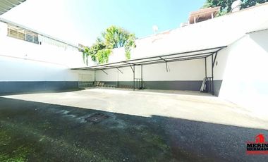 parqueadero en arriendo en estadio. Cod A6142