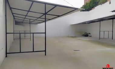 parqueadero en arriendo en estadio. Cod A6142
