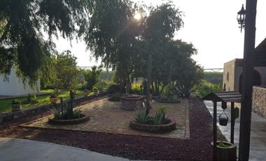 Preciosa Finca en Venta con todos Implementos y Maquinaria