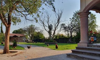 Preciosa Finca en Venta con todos Implementos y Maquinaria