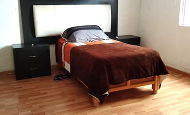 CASA EN VENTA DE UN NIVEL Y LOCAL COMERCIAL EN VILLA DE LAS FLORES