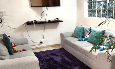 CASA EN VENTA DE UN NIVEL Y LOCAL COMERCIAL EN VILLA DE LAS FLORES