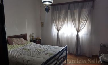 Casa de 5 ambientes Morón Sur