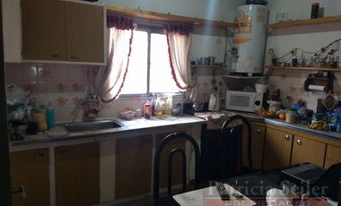 Casa de 5 ambientes Morón Sur