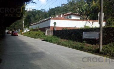 Terreno en venta en Coatepec Zona Briones Orilla de carretera