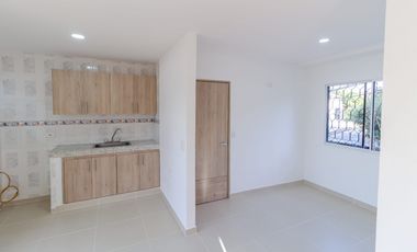 Venta, Casa con 2 apartamentos, local Sa Francisco, Santa Marta.