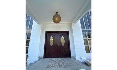 Casa en Altos del Golf - Negociable - 5,000$