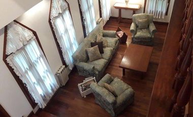 Excelente chalet de 6 ambientes en Andrade y Rejon