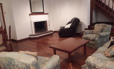 Excelente chalet de 6 ambientes en Andrade y Rejon