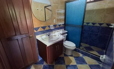 COD. 6255 - SE ARRIENDA CASA CAMPESTRE - BARRIO: VEREDA LOS COLORADOS