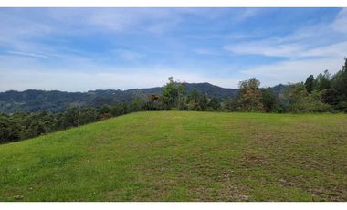 Venta de Lote En Unidad Cerrada Juanito Laguna El Retiro