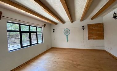 VENTA CASA DE CAMPO DE OPORTUNIDAD CERCA DE PÁTZCUARO MICHOACÁN CAS 4044 MOR/HH