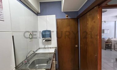Rebajada !Se vende excelente Oficina Viña del Mar