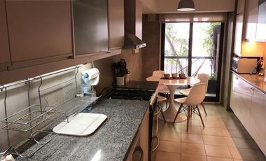 Venta departamento 4 ambientes con dependencia y cochera