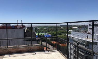 Venta departamento 4 ambientes con dependencia y cochera