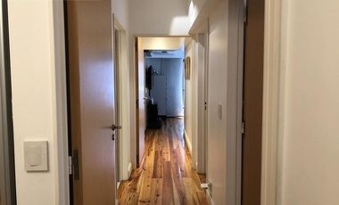Venta departamento 4 ambientes con dependencia y cochera