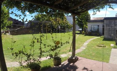 Casa Multifamiliar con Terreno - Castelli 2046 - San Martín