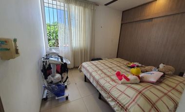 casa en venta en quinta oriental. Cod V2095