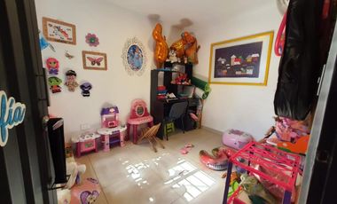 casa en venta en quinta oriental. Cod V2095