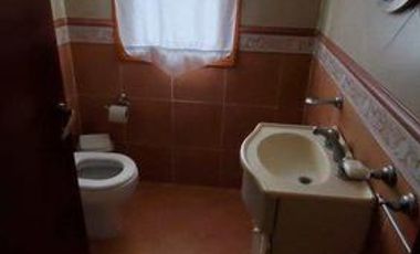 EXCELENTE CHALET DE 6 AMBIENTES SOBRE LOTE DE 980m2 EN SIERRA DE LOS PADRES