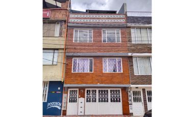 Venta Casa Lijaca, Usaquén Bogotá. - Urbanización el Otoño