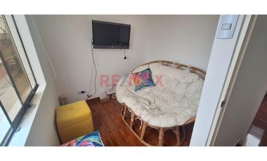 Muy Linda Casa De 3 Pisos En Venta En Playa Arica