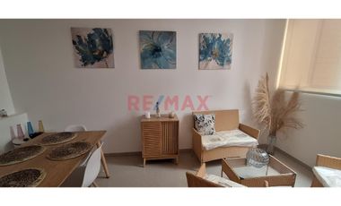 Muy Linda Casa De 3 Pisos En Venta En Playa Arica